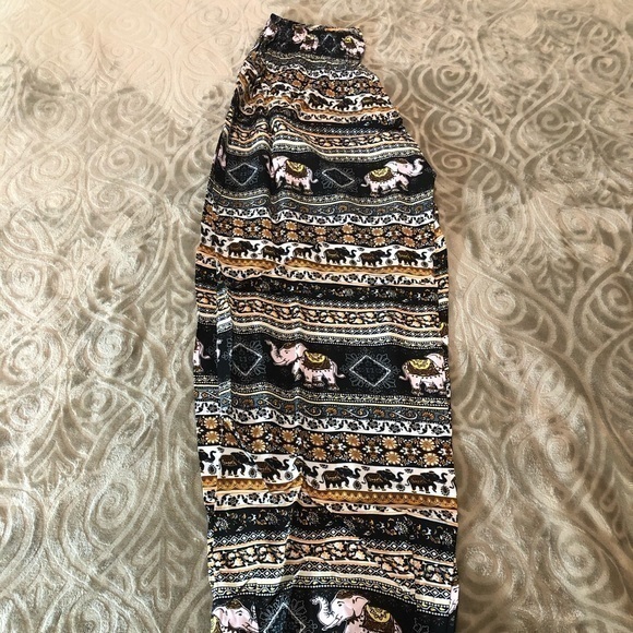Womenβs Harem Pants - Elephant Prints - Picture 5 of 7